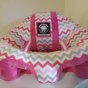 Hug a boo baby seat